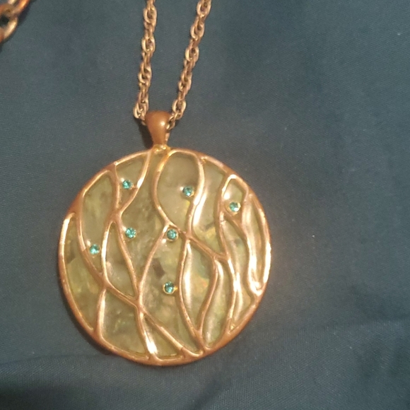 Blue and green costume necklace mix - Picture 2 of 10